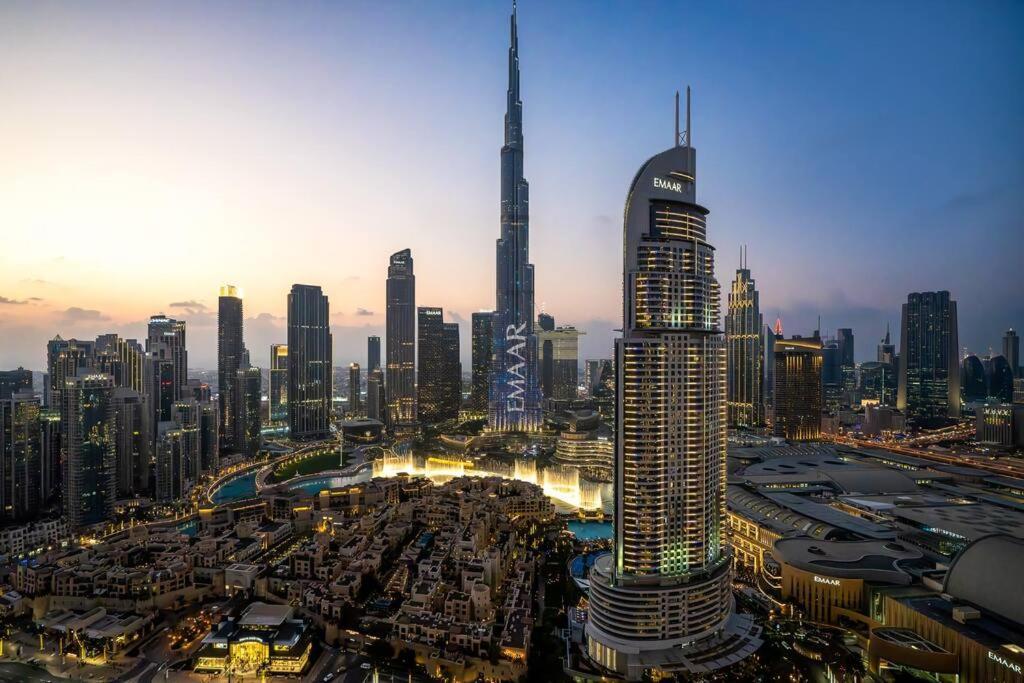 Mesmerizing View Of Burj Khalifa