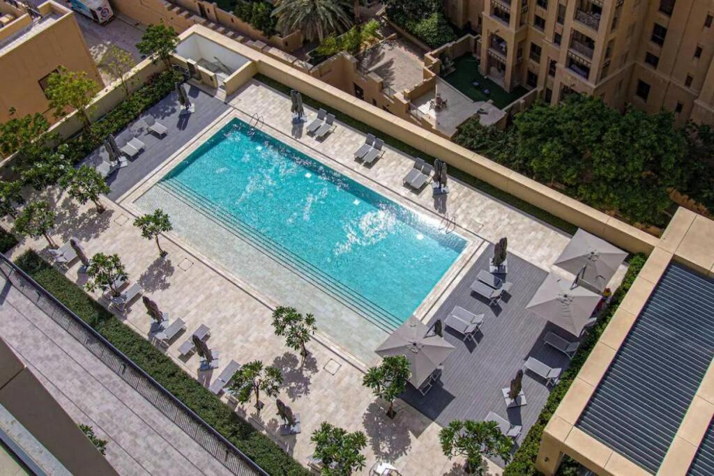 Mesmerizing View Of Burj Khalifa Apartment *